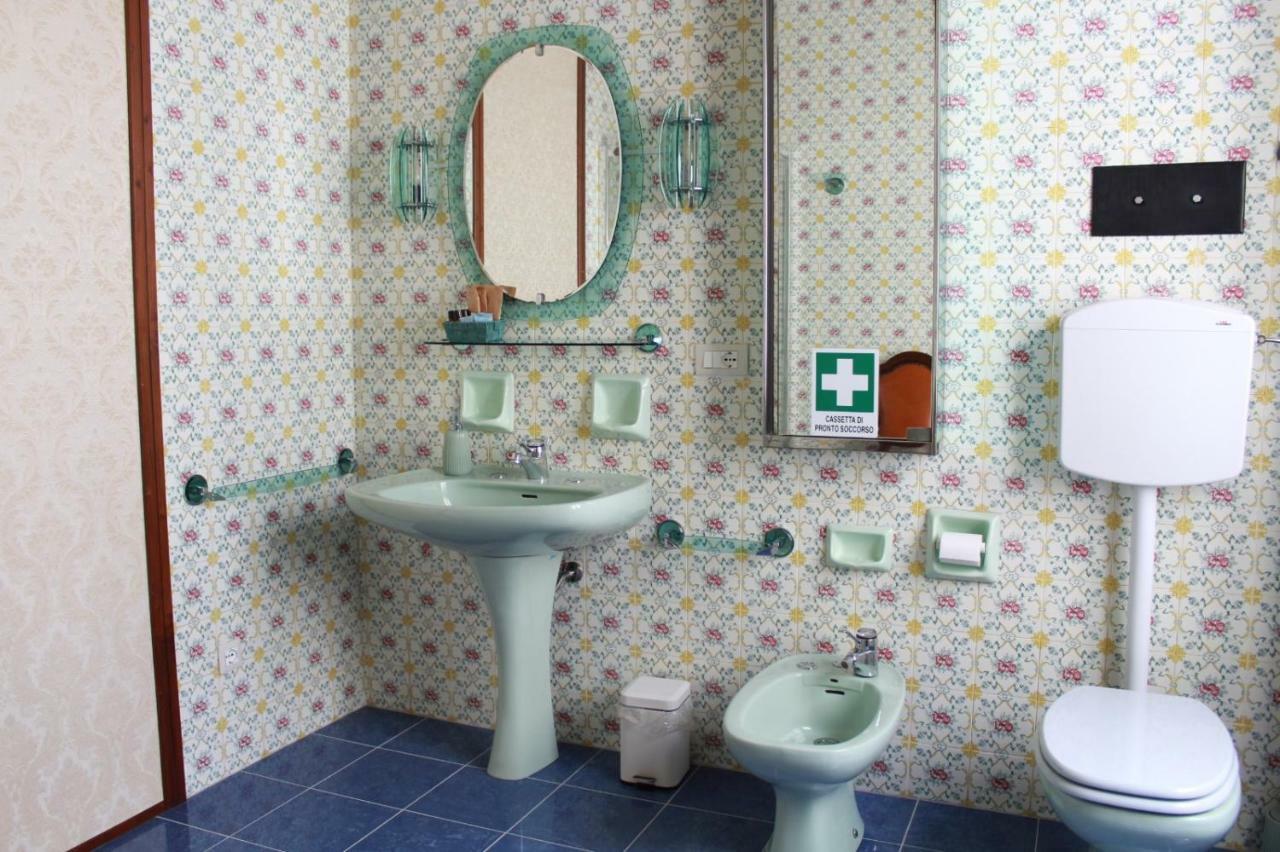 Bed & Breakfast Ottoquadri クアットルディオ エクステリア 写真