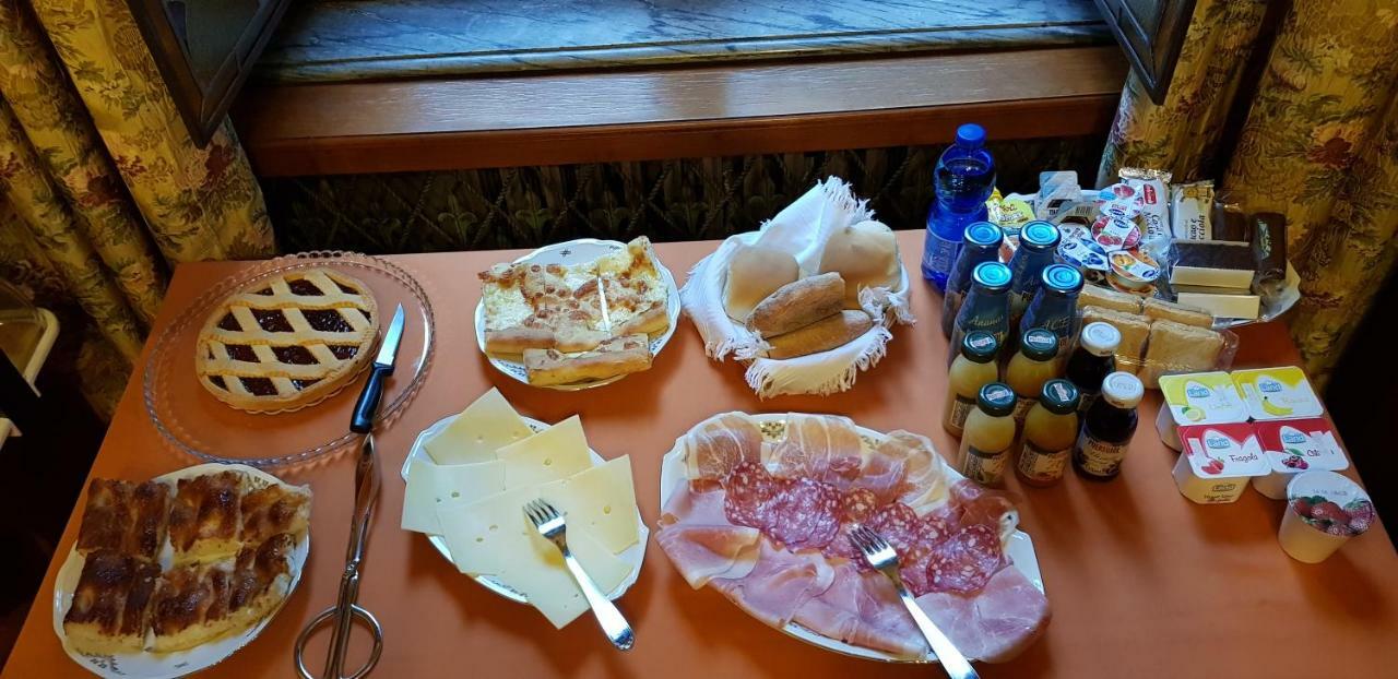 Bed & Breakfast Ottoquadri クアットルディオ エクステリア 写真